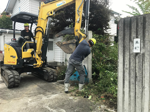 愛犬家住宅・門扉解体の様子３.jpg